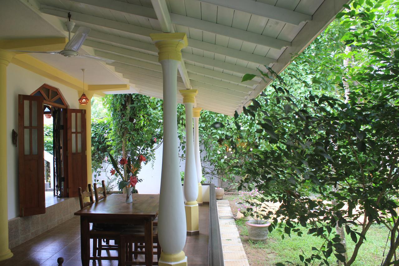 Dionis Villa Unawatuna Exterior foto